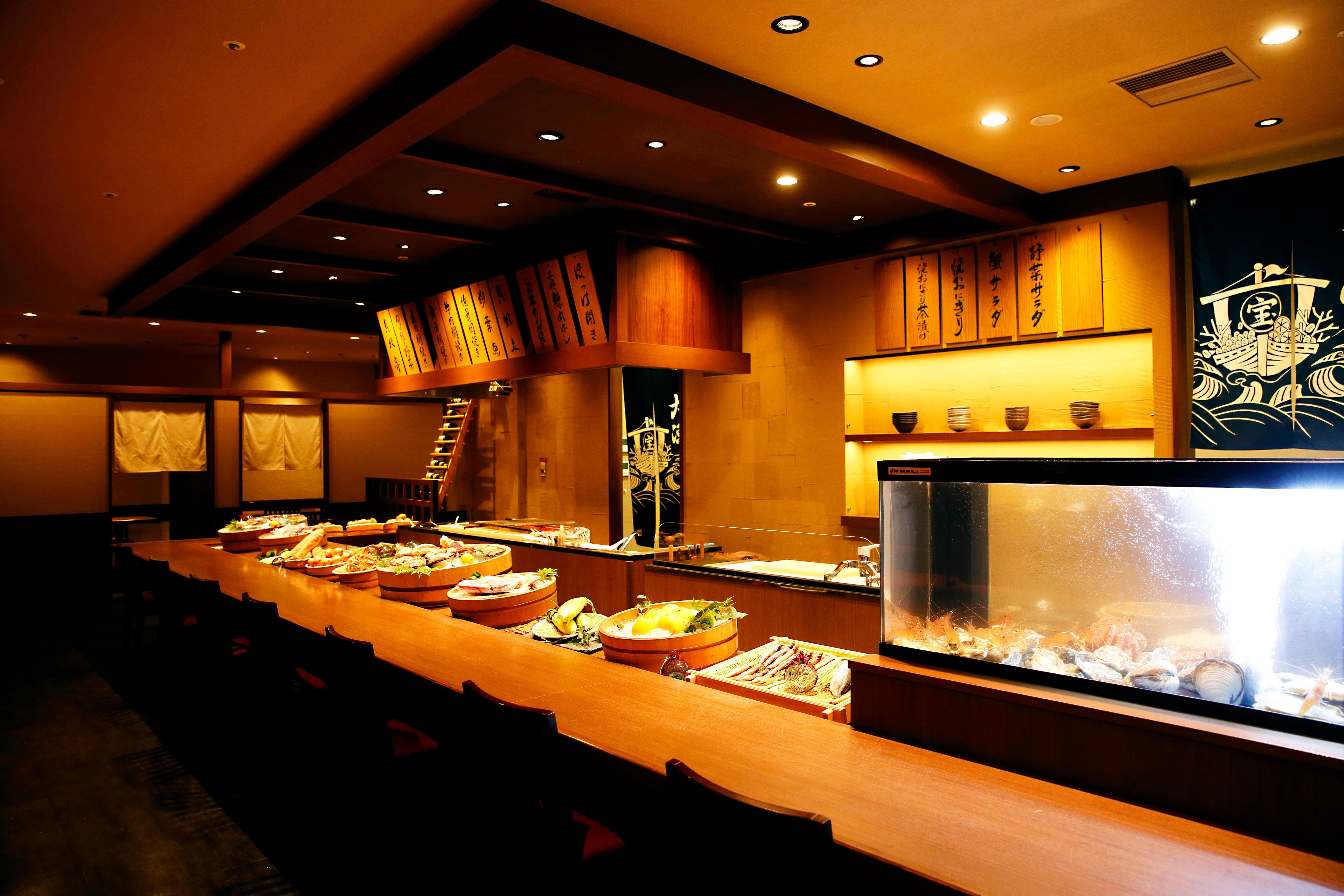 Hotel Ana Crowne Plaza Chitose By Ihg Exterior foto Interior of a sushi bar